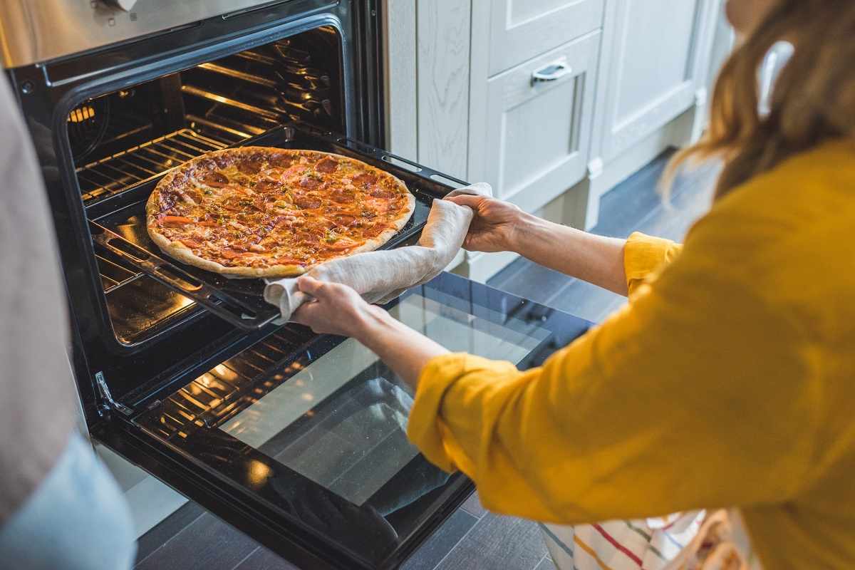 как жарить пиццу какая температура нужна в духовке фото 67