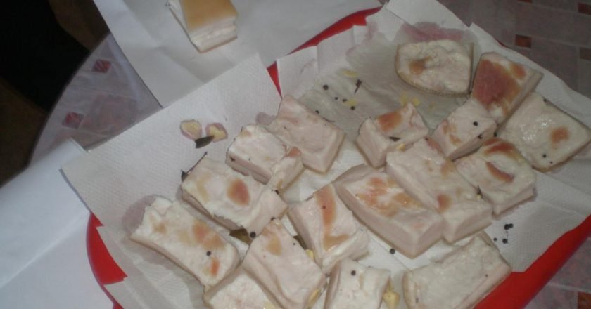 как хранить соленое сало