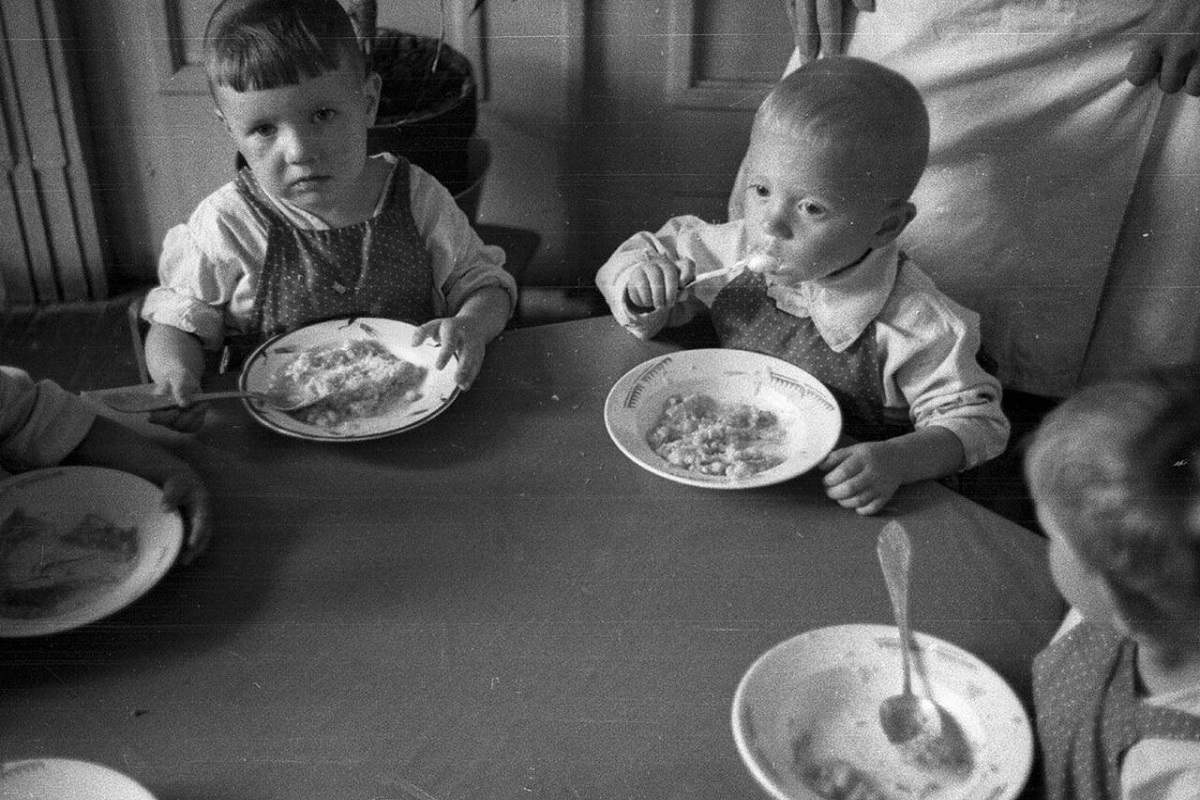 Какая отвратительная детсадовская еда была в СССР: 7 блюд блюда, которые, молоко, могут, блюдо, вызывало, взрослые, давали, манной, можно, сторону, обычно, всегда, детского, вызывает, теплое, пленка, очень, почти, отвращение