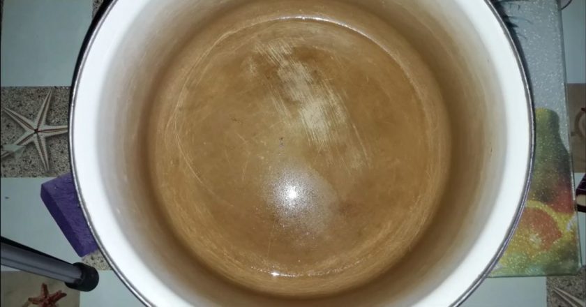 потемнела кастрюля