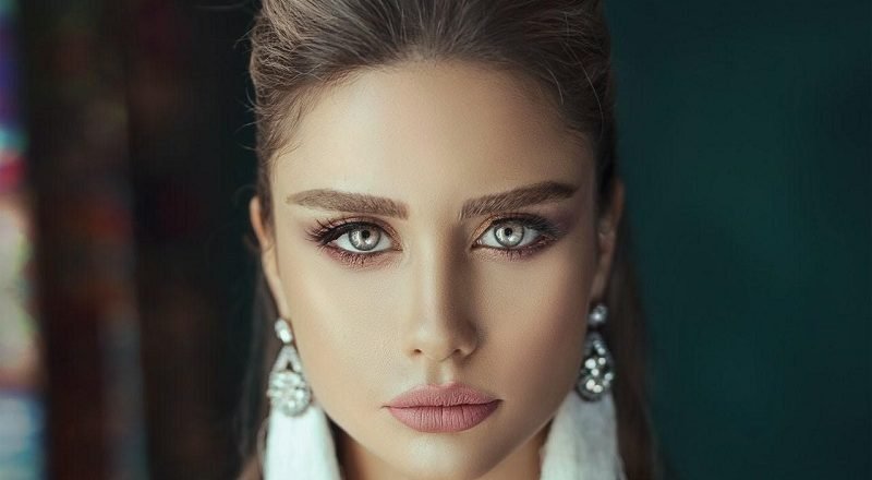 серо-голубые глаза