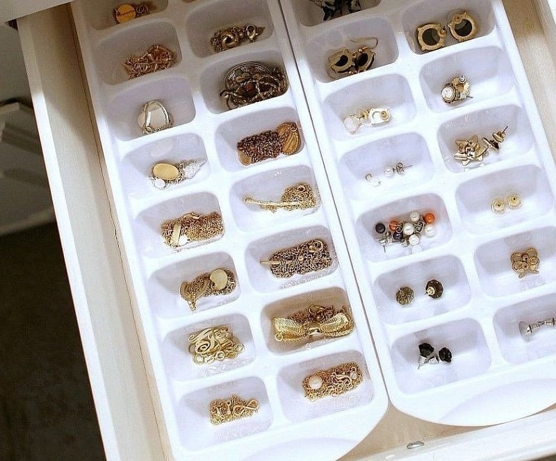 куда положить украшения