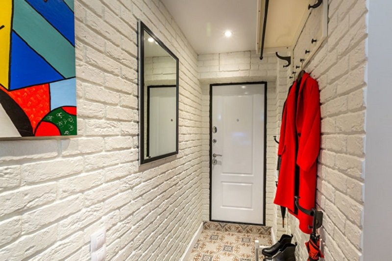 маленькая прихожая