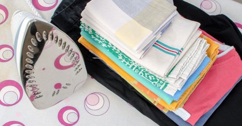 гладить одежду