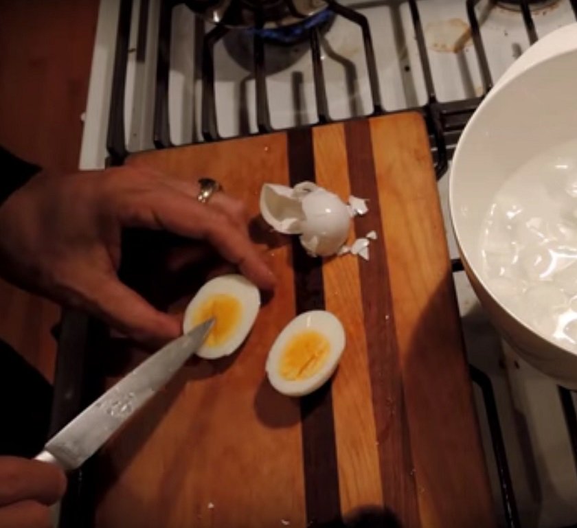 как быстро сварить яйца