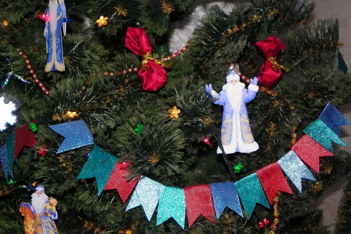 бумажные гирлянды