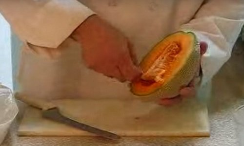 как нарезать дыню