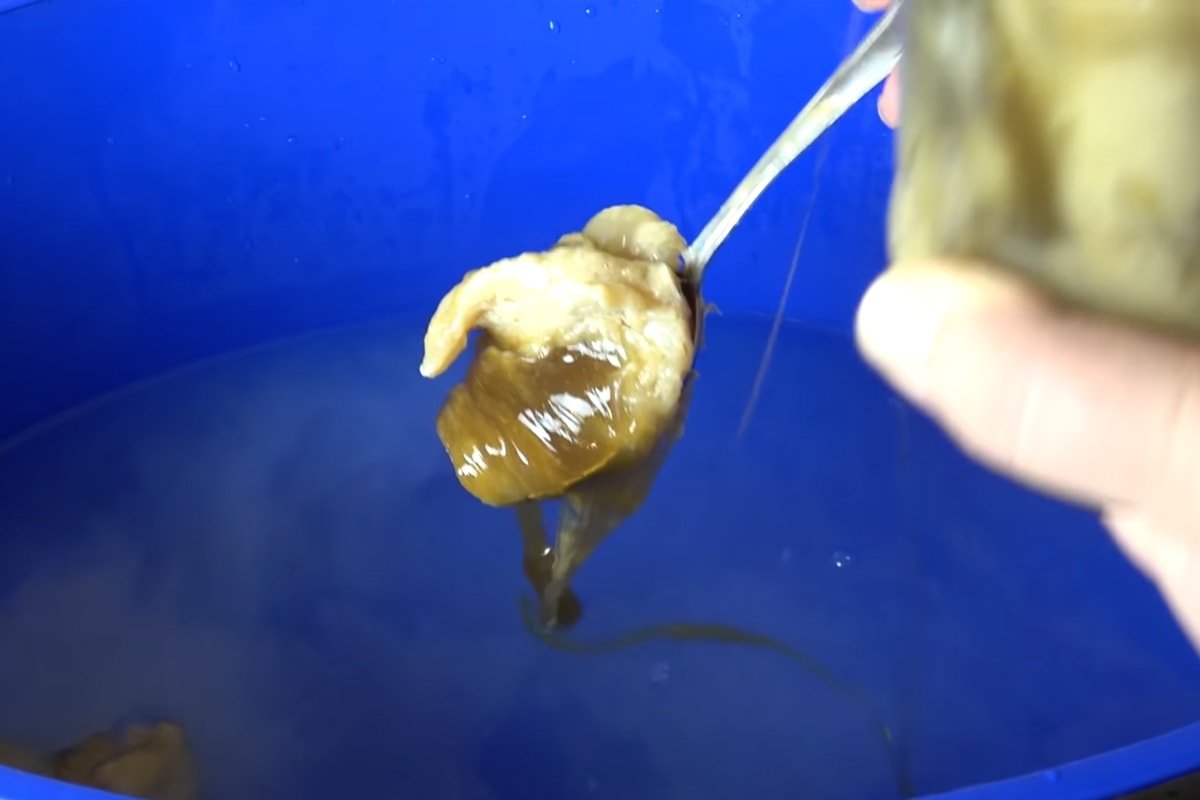 добавление мыла в воду