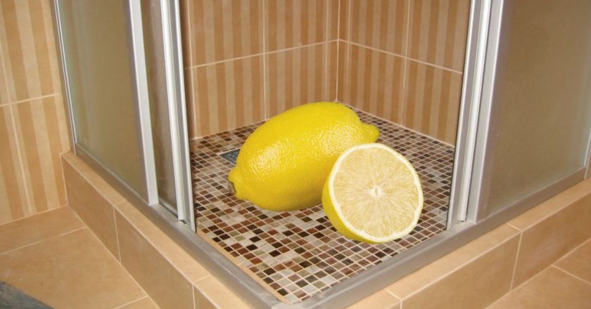 Как отмыть душевую кабину от налета: полезный лайфхак - Со Вкусом