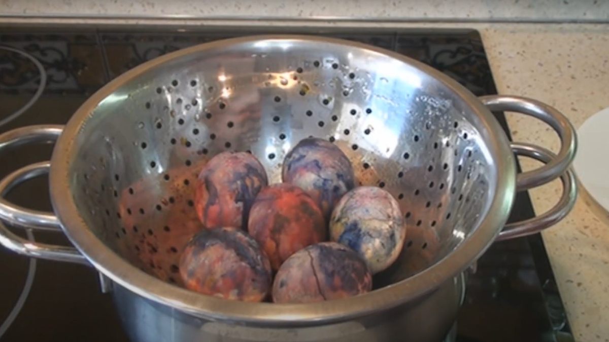 крашеные яйца