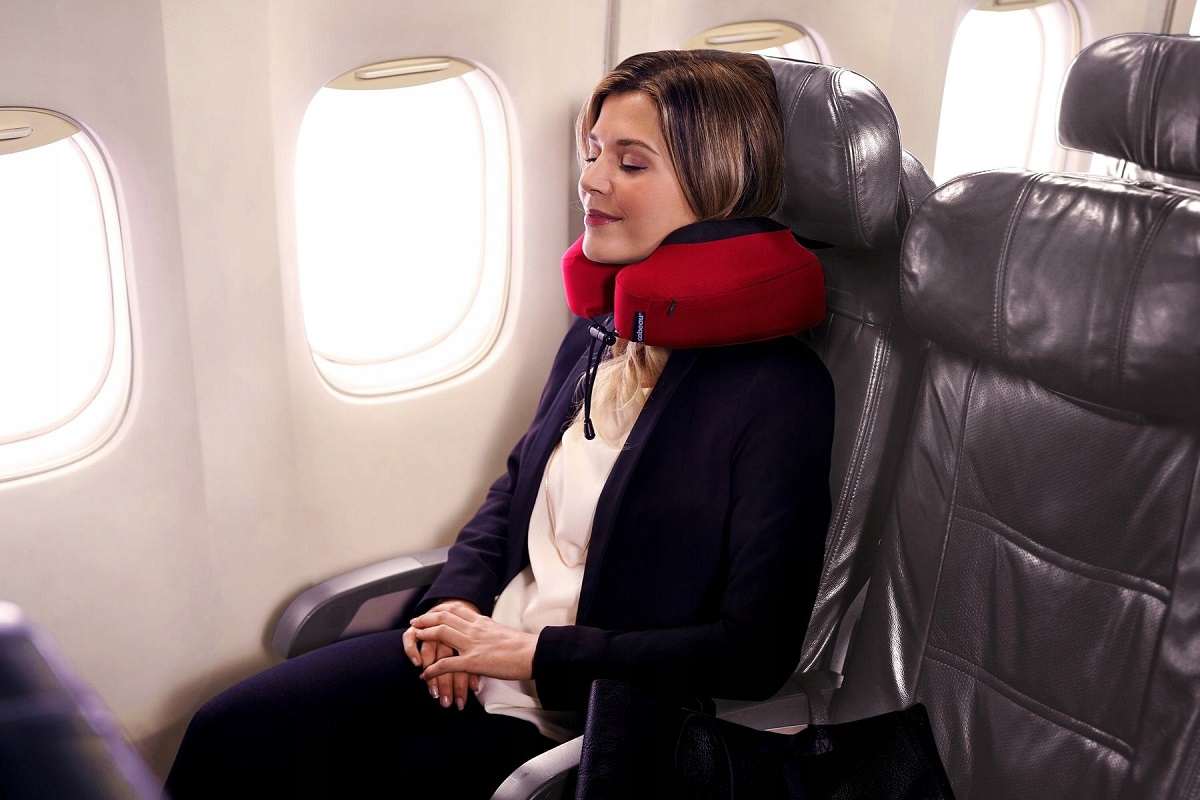 Как пользоваться подушкой для путешествий