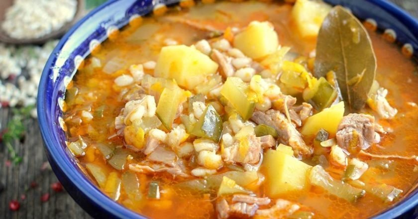 рассольник с перловкой