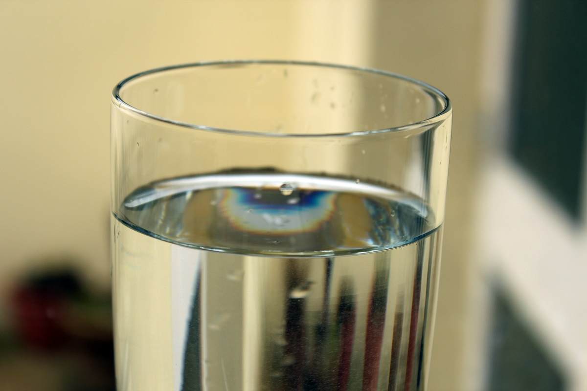 1 8 стакана воды. Вода пригодная для питья. Стакан воды ВНГ.