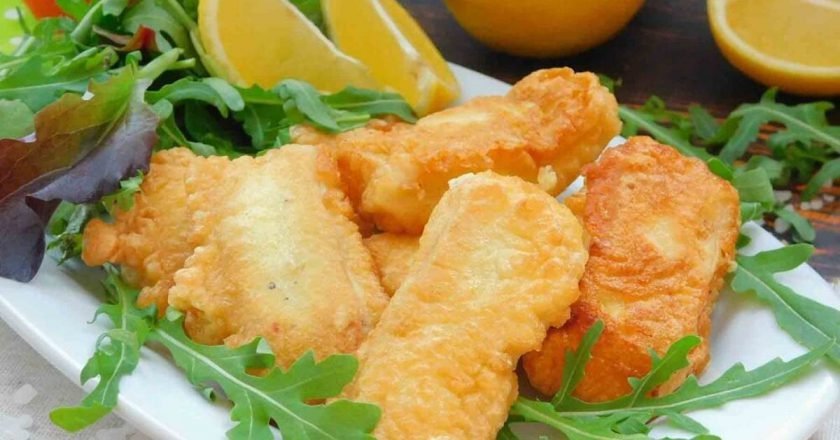 рыба в кляре с лимонным соком
