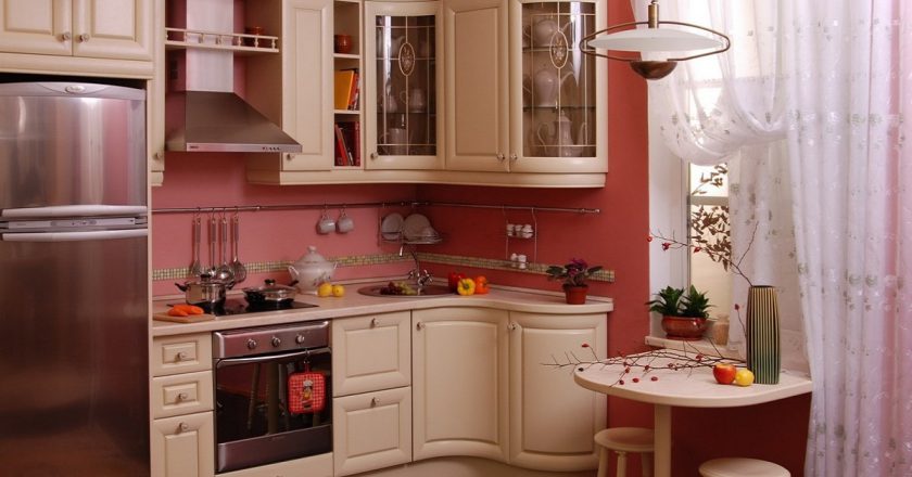 Как сделать маленькую кухню удобней