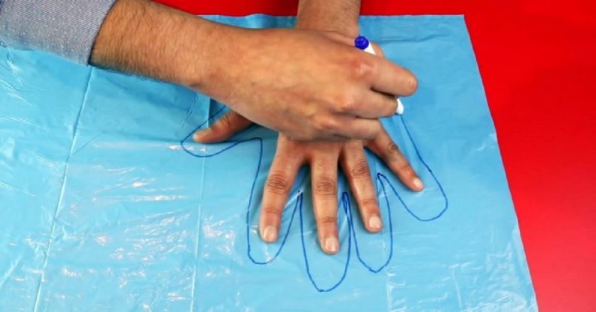 перчатки из пакета