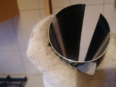 Как спрятать газовую трубу на кухне