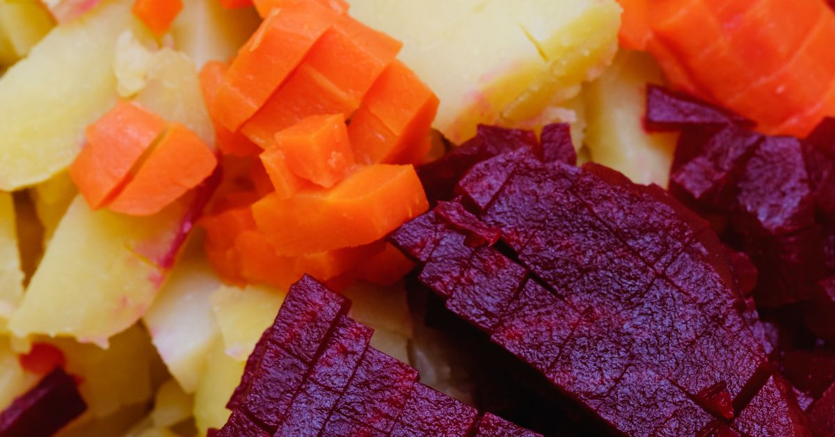 Как варить овощи на салат, чтобы сохранить их цвет и текстуру