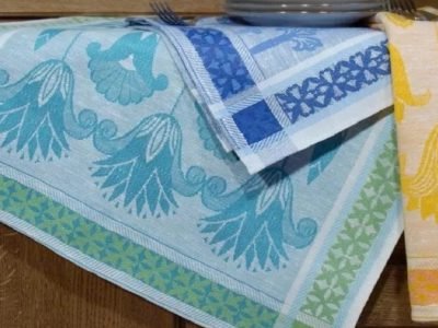 Как вернуть кухонным полотенцам свежесть