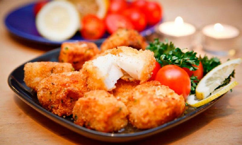 рыба, жаренная с яичным белком