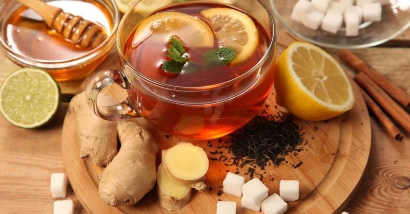  чай с мёдом, имбирем и лимоном 