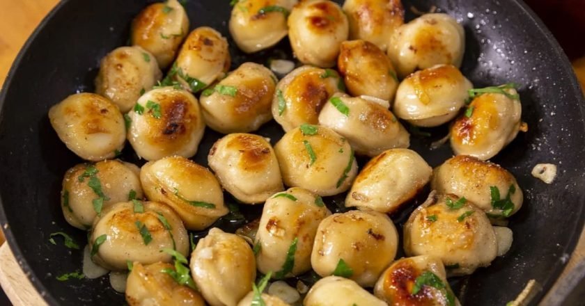 Как жарить пельмени
