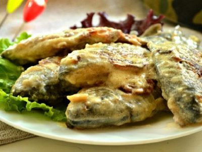 Караси в сметане