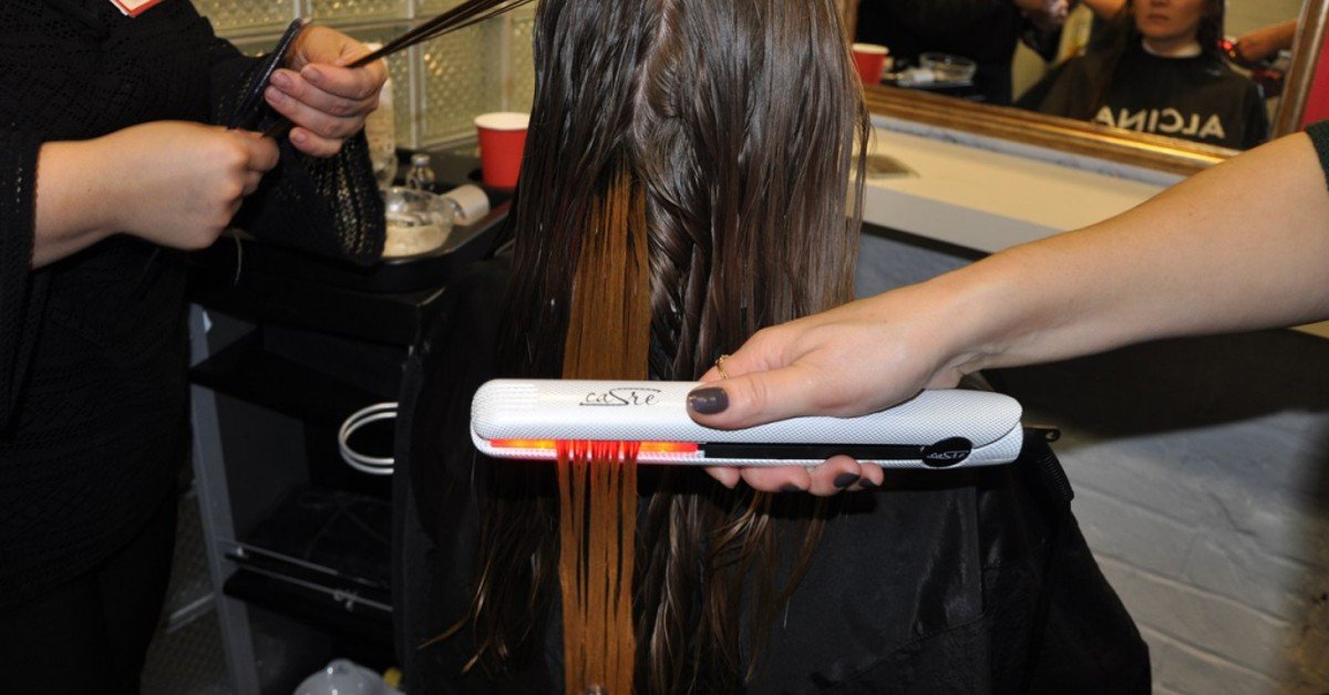 Восстановление волос обучение. Кератин для волос. Выпрямление волос в салоне. Кератиновое выпрямление волос в салоне. Восстановление волос в салоне.
