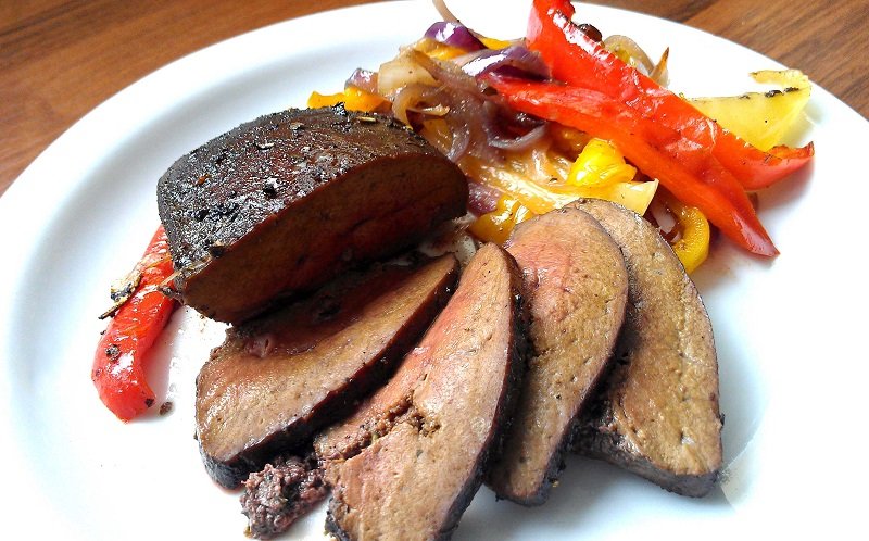 Говяжья печень и болгарский перец