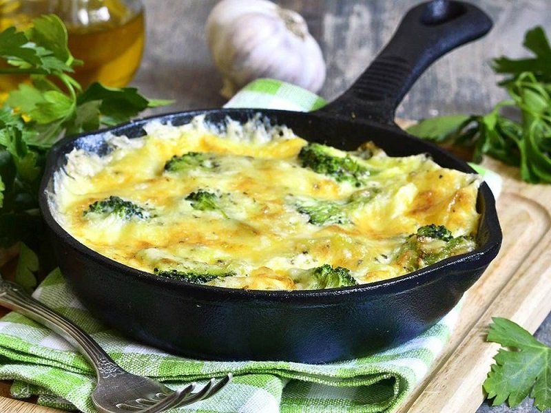 Яйца и брокколи