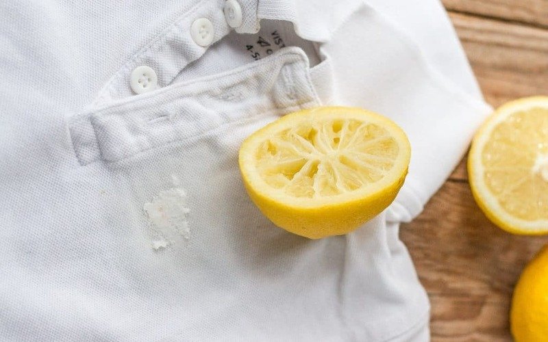 вывести пятна лимоном