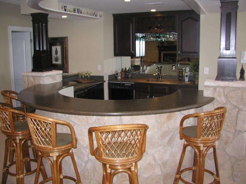 кухня с барной стойкой фото