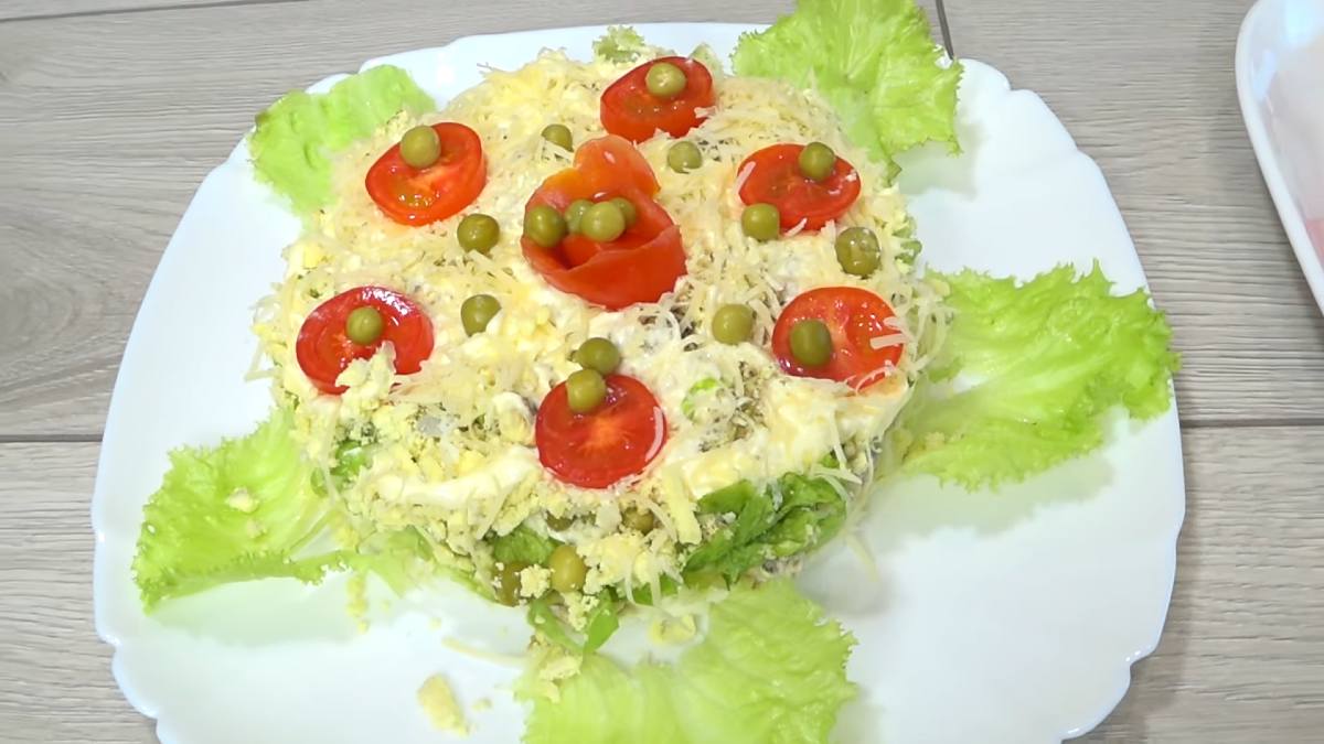 многослойный салат с курицей