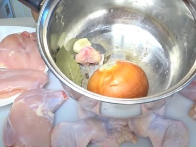 Курица на праздничный стол: 5 блюд из одной тушки