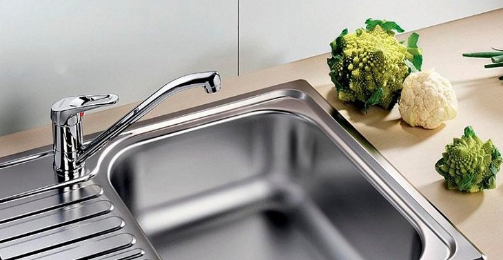 Лайфхаки с газировкой, как отмыть сместители и краны