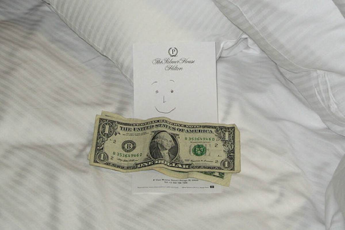 чаевые горничной