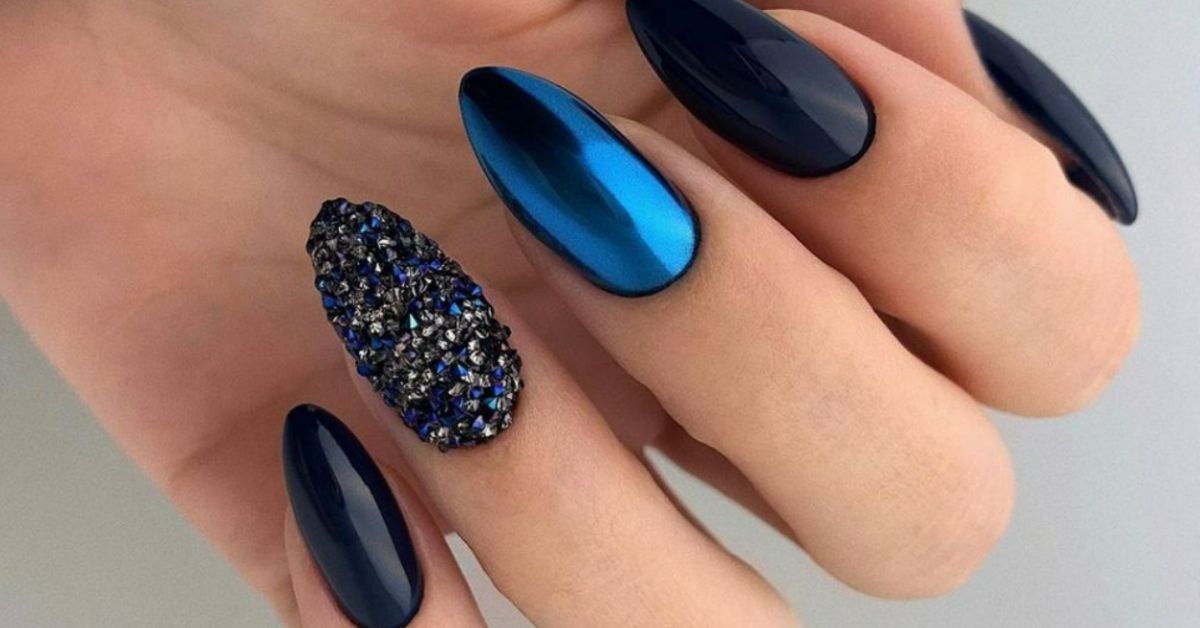 новогодний маникюр