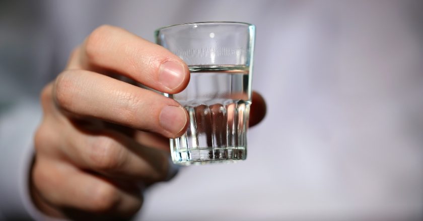 моющее средство с водкой