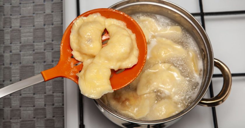 начинка вытекает из вареников