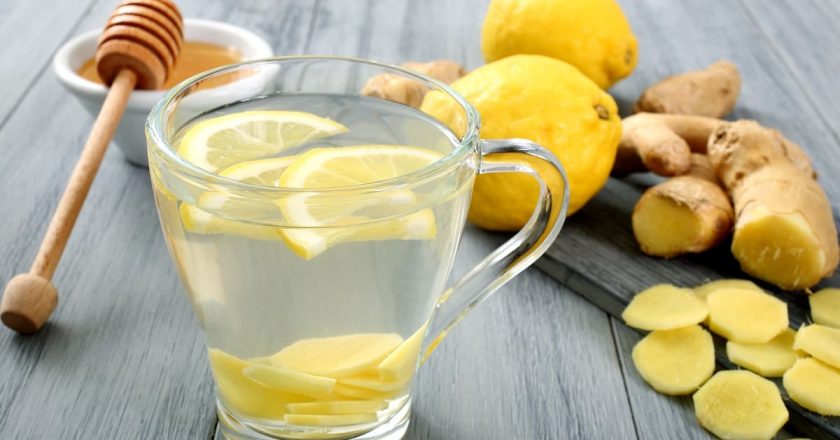 польза лимонной воды