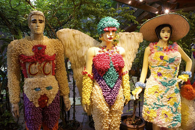 фигуры из презервативов