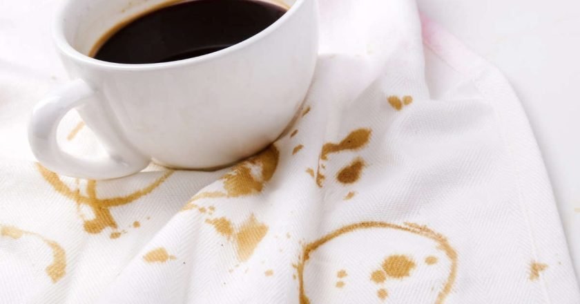 Как отстирать скатерть от пятен любой сложности отстирать скатерть
