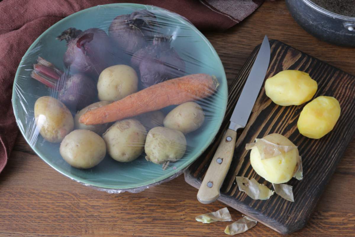 овощи под пленкой