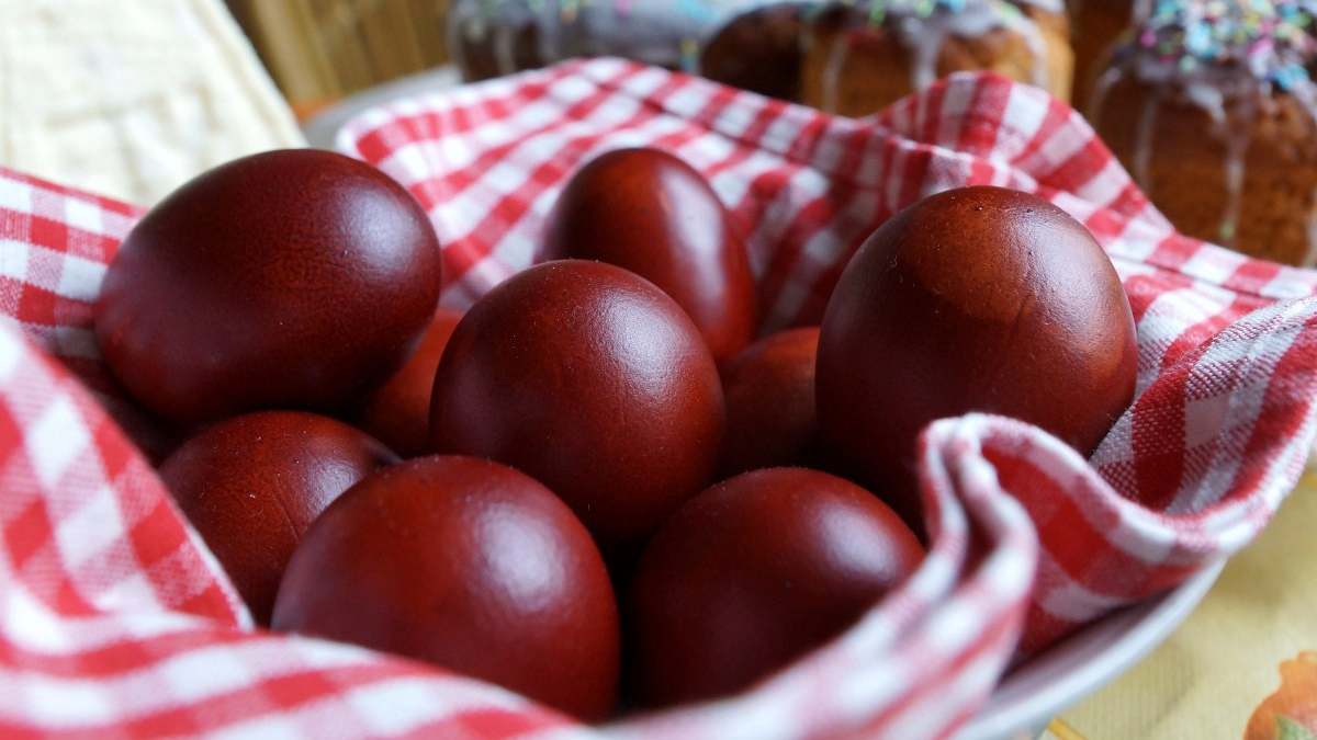 крашеные яйца