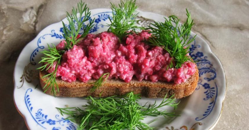 паштет с селедкой и свеклой
