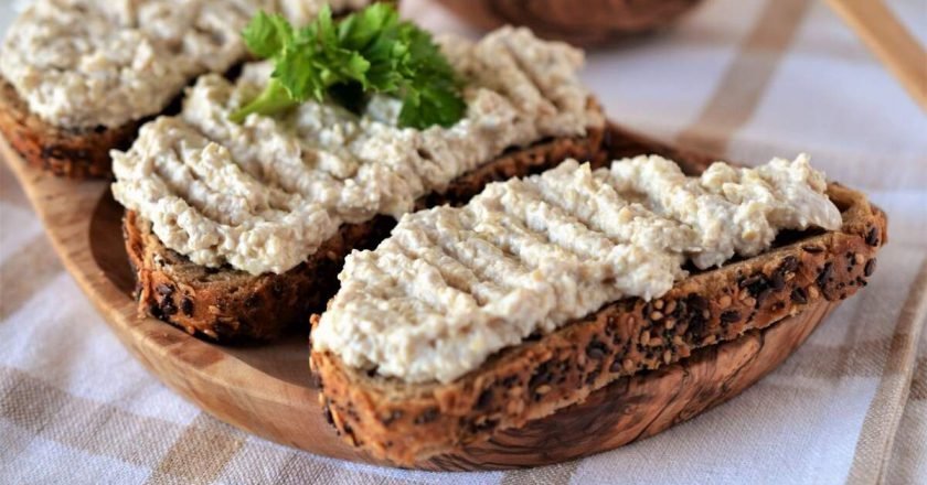 паштет с селедкой и яблоком