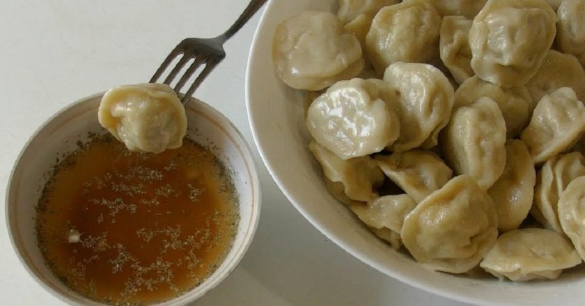 Для чего едят пельмени с уксусом. Смотреть фото Для чего едят пельмени с уксусом. Смотреть картинку Для чего едят пельмени с уксусом. Картинка про Для чего едят пельмени с уксусом. Фото Для чего едят пельмени с уксусом