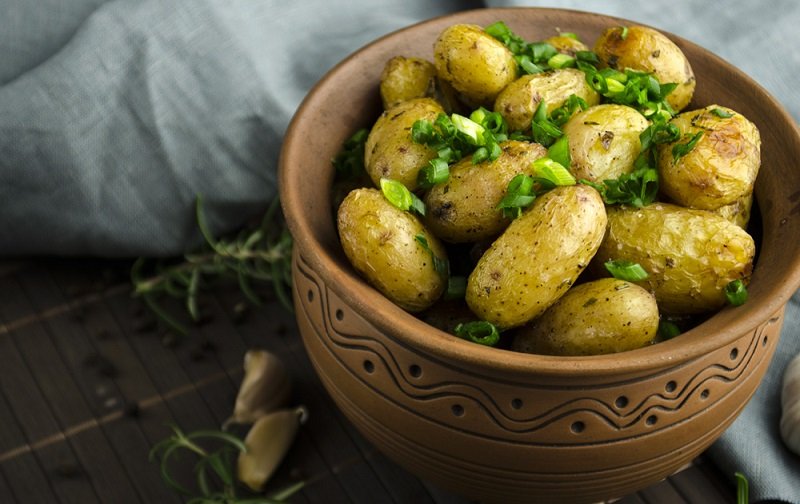 молодой картофель