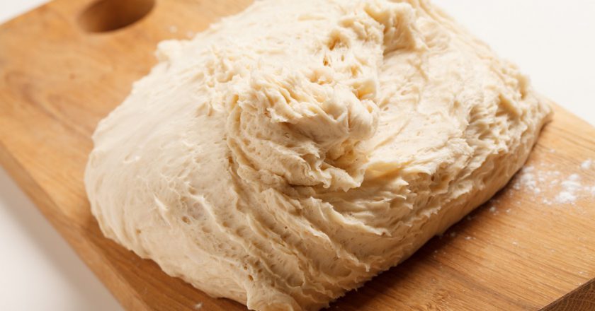 Почему не поднимается дрожжевое тесто: основные ошибки