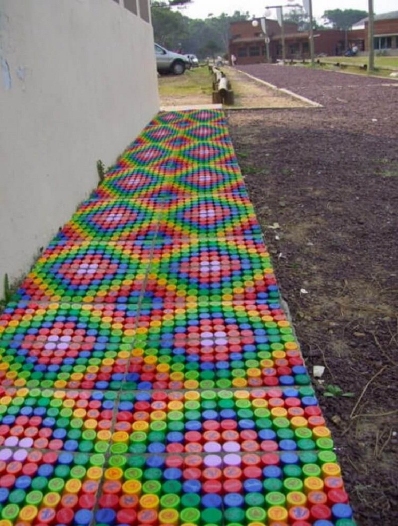 тротуар из крышек фото